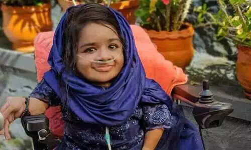 ഓക്സിജൻ സിലിണ്ടറുമായി സിവിൽ സർവീസ് പരീക്ഷ എഴുതിയ ലതീഷ മോഹങ്ങൾ ബാക്കിയാക്കി വിട വാങ്ങി