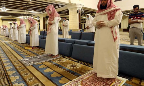 സൗദിയിൽ പള്ളികളിൽ നിബന്ധനകളോടെ മയ്യിത്ത്​ നമസ്​കാരത്തിന് അനുമതി