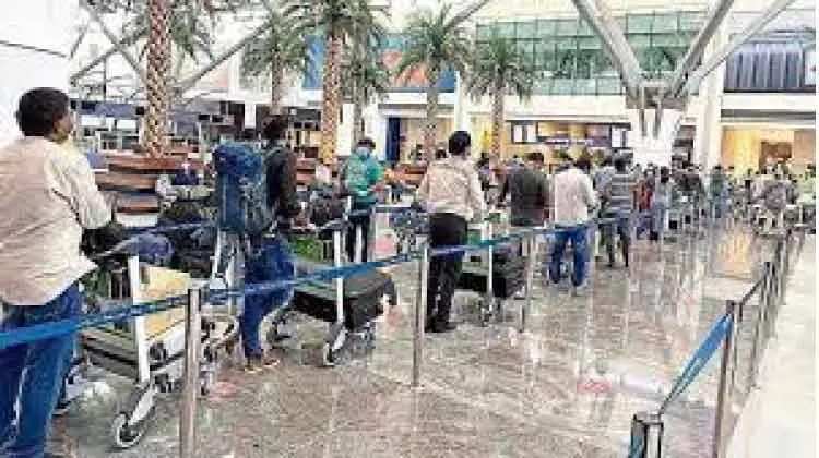 ഒമാൻ പൊതുമാപ്പ് കാലാവധി ആഗസ്റ്റ് 31 വരെ നീട്ടി ഒമാൻ പൊതുമാപ്പ് കാലാവധി ആഗസ്റ്റ് 31 വരെ നീട്ടി