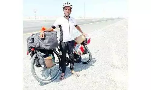 യാം​ബു​വി​ലെ സൈ​ക്ലി​സ്​​റ്റ്​ െഎക്യ​സ​ന്ദേ​ശ​വു​മാ​യി യു.​എ.​ഇ​യി​ൽ