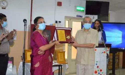 ഇ​ന്ത്യ ഇ​ൻ​റ​ർ​നാ​ഷ​ന​ൽ സ്കൂ​ൾ പ്രി​ൻ​സി​പ്പ​ൽ സോ​ഫി ജോ​ണി​ന് യാ​ത്ര​യ​യ​പ്പ്