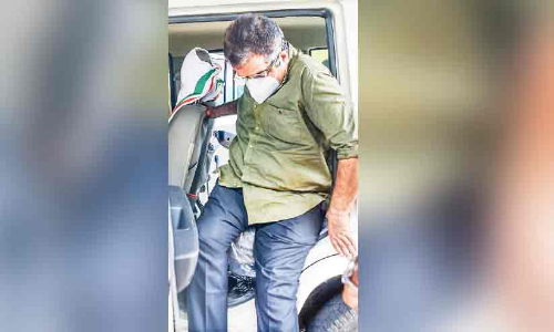 തറയിൽ ഫിനാൻസ് ഉടമ പൊലീസിൽ കീഴടങ്ങി:  രജിസ്​റ്റർ ചെയ്​തത്​ 47 കേസ്​
