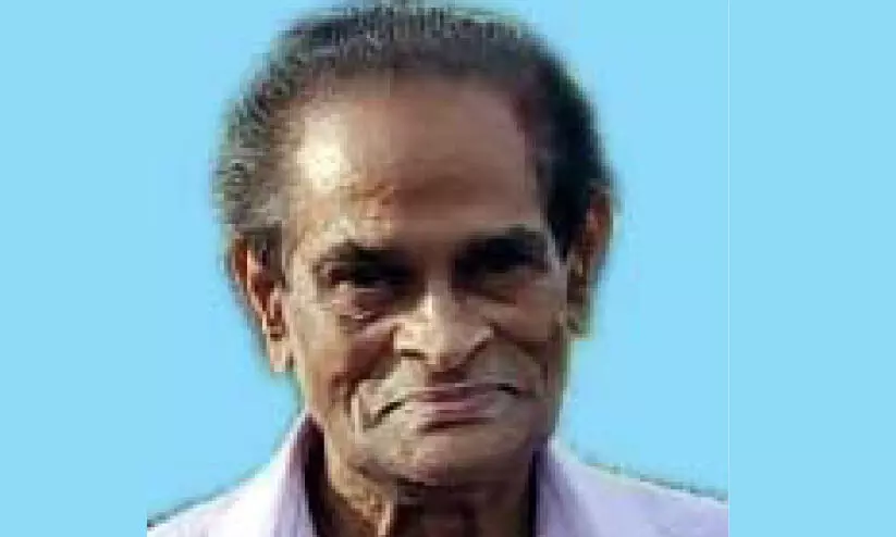 മാങ്ങ പറിക്കുന്നതിനിടെ വയോധികന് ഷോക്കേറ്റ് മരിച്ചു മാങ്ങ പറിക്കുന്നതിനിടെ വയോധികന് ഷോക്കേറ്റ് മരിച്ചു