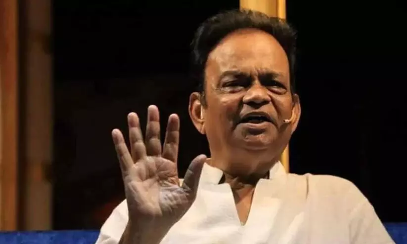 ലൈംഗിക പീഡനക്കേസ്: ആൾദൈവത്തിന്റെ ഭക്തയും അറസ്റ്റിൽ ലൈംഗിക പീഡനക്കേസ്: ആൾദൈവത്തിന്റെ ഭക്തയും അറസ്റ്റിൽ