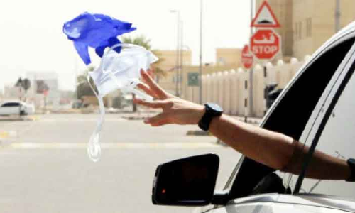 മാസ്​കും കൈയുറയും റോഡിലെറിഞ്ഞാൽ ആയിരം ദിർഹം പിഴ