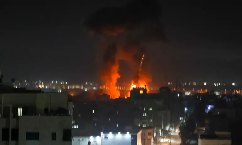 ഗാസയിൽ വീണ്ടും ​േ​ബാംബുവർഷിച്ച്​ ഇസ്രായേൽ