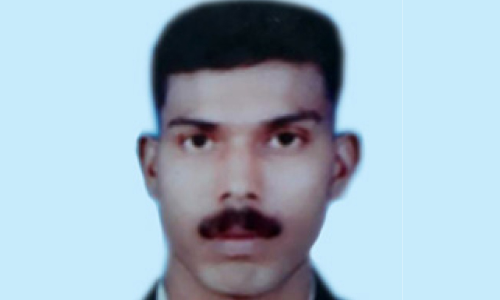 പരേഡിനിടെ സൈനികൻ കുഴഞ്ഞു വീണു മരിച്ചു