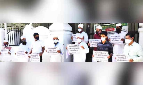 ആരാധനാലയങ്ങൾക്ക്​ അനുമതി നിഷേധിച്ചതിൽ പ്രതിഷേധം