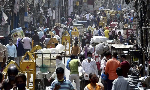കോവിഡ് മാനദണ്ഡങ്ങള്‍ ലംഘിക്കുന്നത്‌ മൂന്നാം തരംഗം വേഗത്തിലാക്കും -ഡല്‍ഹി ഹൈകോടതി