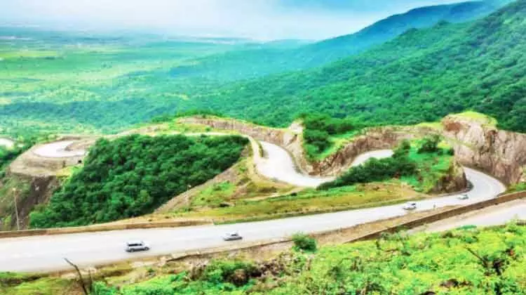 ദോഫാറിൽ ഖരീഫ് സീസൺ തിങ്കളാഴ്ച ആരംഭിക്കും ദോഫാറിൽ ഖരീഫ് സീസൺ തിങ്കളാഴ്ച ആരംഭിക്കും