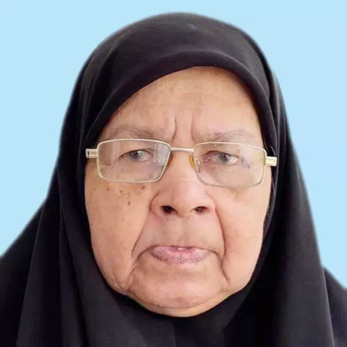 സ​ഫി​യ ടീ​ച്ച​ർ