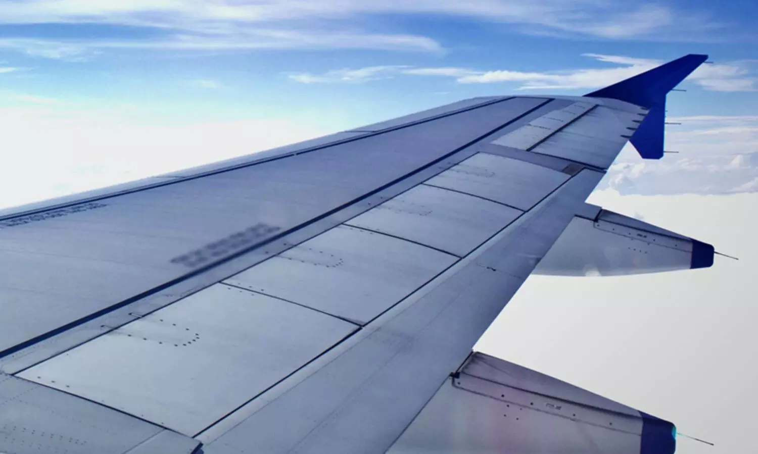 റഷ്യയില്‍ വിമാനം തകര്‍ന്ന് നാലു മരണം