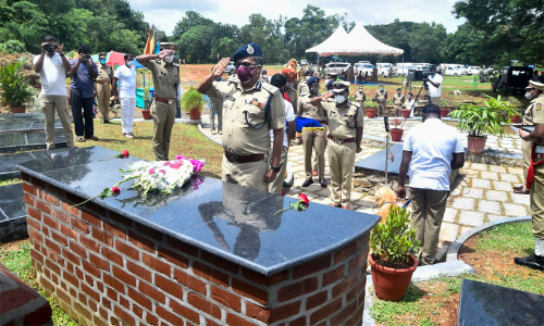 പൊലീസ് നായ്ക്കള്‍ക്കായി അന്ത്യവിശ്രമകേന്ദ്രം തൃശ്ശൂരില്‍ തുടങ്ങി