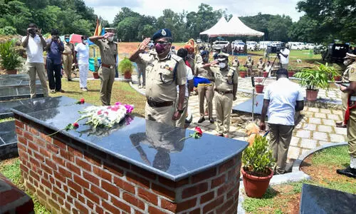 പൊലീസ് നായ്ക്കള്‍ക്കായി അന്ത്യവിശ്രമകേന്ദ്രം തൃശ്ശൂരില്‍ തുടങ്ങി