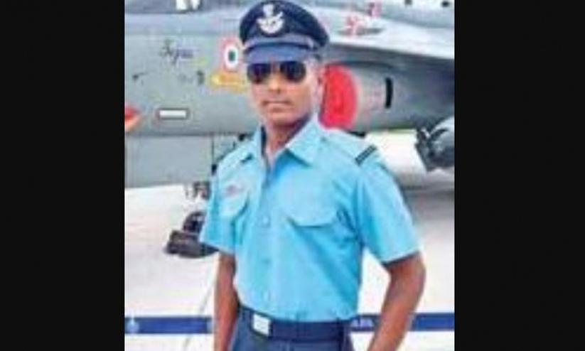 ഒാട്ടോ ഡ്രൈവറായ അച്ഛൻ ഒപ്പം നിന്നു; മകന്റെ സ്വപ്നം ഇനി ആകാശംമുട്ടെ പറക്കും ഒാട്ടോ ഡ്രൈവറായ അച്ഛൻ ഒപ്പം നിന്നു; മകന്റെ സ്വപ്നം ഇനി ആകാശംമുട്ടെ പറക്കും