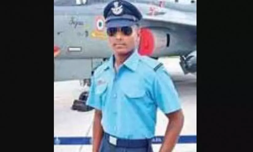 ഒാ​ട്ടോ ഡ്രൈവറായ അച്ഛൻ ഒപ്പം നിന്നു; മകന്‍റെ സ്വപ്​നം ഇനി ആകാശംമു​ട്ടെ പറക്കും