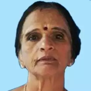 ന​ളി​നി മാ​ണ്ഡ​ൽ