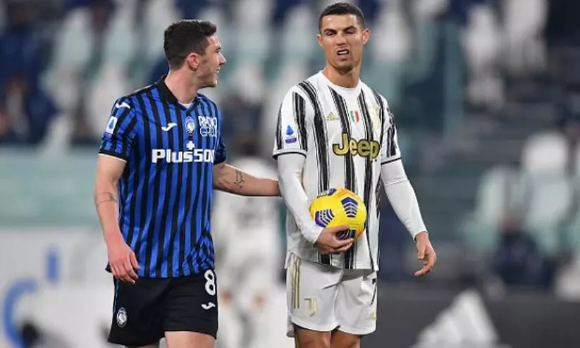 ഇൻസൾട്ടാണ് ഏറ്റവും വലിയ ഇൻവെസ്റ്റ്മെന്റ് -അന്ന് ജഴ്സി നിരസിച്ച റൊണാൾഡോയോട് ഗോസൻസിന്റെ മധുര പ്രതികാരം ഇൻസൾട്ടാണ് ഏറ്റവും വലിയ ഇൻവെസ്റ്റ്മെന്റ് -അന്ന് ജഴ്സി നിരസിച്ച റൊണാൾഡോയോട് ഗോസൻസിന്റെ മധുര പ്രതികാരം