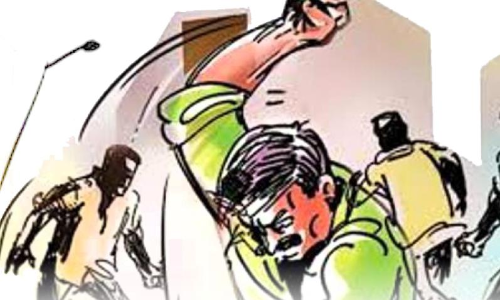 നാടോടിസംഘ​​​െത്ത ആക്രമിച്ച്​ കവർച്ച