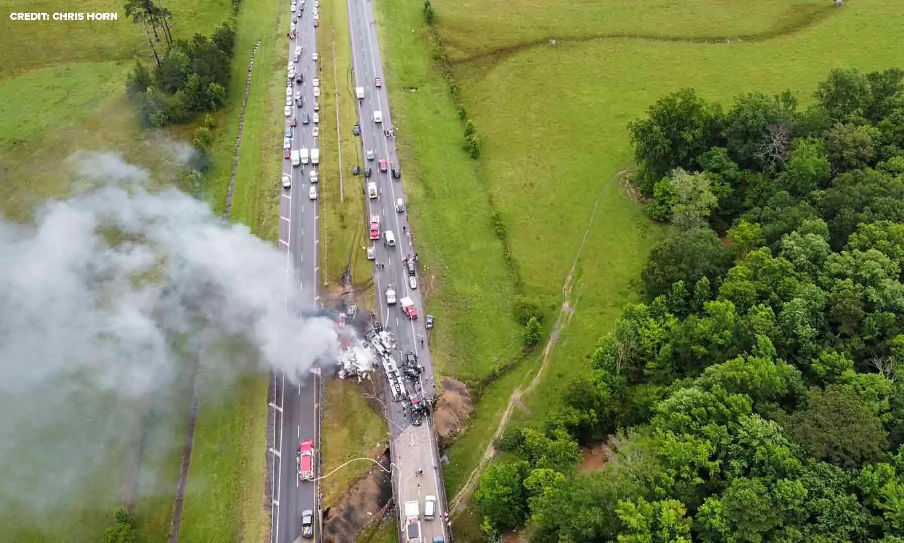 Amid raging storm, 15-vehicle crash leaves 10 dead in US