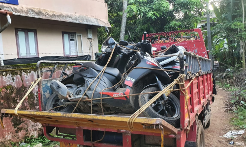 ലോക്ഡൗൺ നിയന്ത്രണം ലംഘിച്ച് വിനോദയാത്ര; 11 ബൈക്കുകൾ െപാലീസ് പിടികൂടി