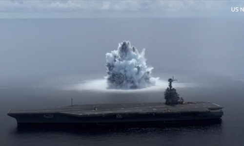 18,143 കിലോ സ്​ഫോടക വസ്​തു പൊട്ടിത്തെറിച്ചിട്ടും കുലുങ്ങിയില്ല; കരുത്ത്​ തെളിയിച്ച്​ യു.എസ്​ യുദ്ധക്കപ്പൽ- വൈറലായി വിഡിയോ