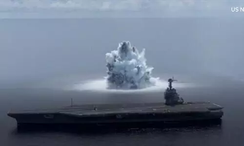 18,143 കിലോ സ്​ഫോടക വസ്​തു പൊട്ടിത്തെറിച്ചിട്ടും കുലുങ്ങിയില്ല; കരുത്ത്​ തെളിയിച്ച്​ യു.എസ്​ യുദ്ധക്കപ്പൽ- വൈറലായി വിഡിയോ