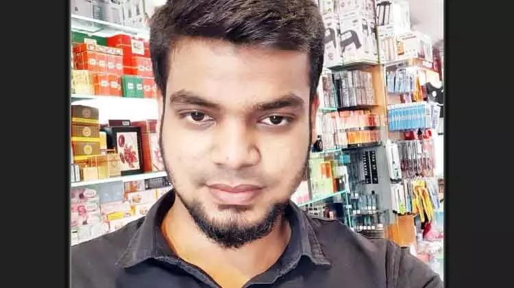 കുഴഞ്ഞുവീണ് ചികിത്സയിലായിരുന്ന മലയാളി യുവാവ് മരിച്ചു കുഴഞ്ഞുവീണ് ചികിത്സയിലായിരുന്ന മലയാളി യുവാവ് മരിച്ചു