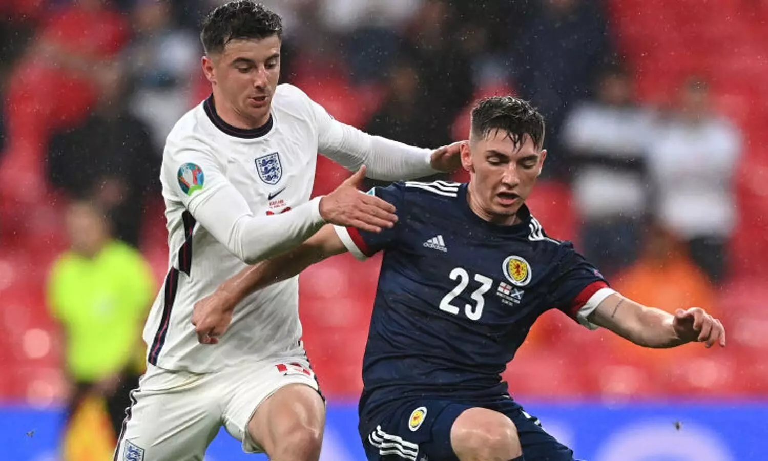 യൂറോകപ്പിനെയും കോവിഡ്​ പിടിച്ചു; സ്​കോട്​ലൻഡ്​ താരം ഗിൽമർ പോസിറ്റീവ്​; ഇംഗ്ലണ്ടിന്‍റെ മൗണ്ടും ​ചിൽവെലും ക്വാറന്‍റീനിൽ