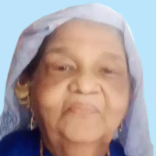 ഖ​ദീ​ജ ഹ​ജ്ജു​മ്മ