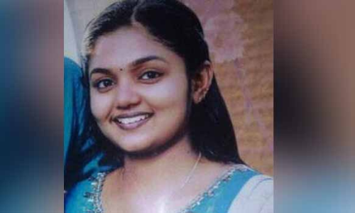 ആലപ്പുഴയി‍‍ൽ​ ഭർതൃവീട്ടിൽ യുവതിയെ തൂങ്ങിമരിച്ച നിലയിൽ കണ്ടെത്തി