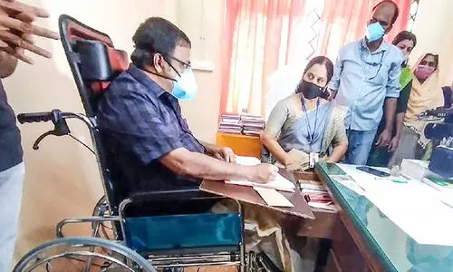 വിധിയോട്​ പൊര​ുതി​ സഞ്​ജയനെത്തി; തഹസിൽദാറുടെ കസേരയിലേക്ക്