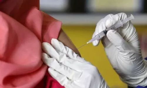 വാക്സിനെടുത്തില്ലെങ്കിൽ ശമ്പളവുമില്ല, സർക്കാറുദ്യോഗസ്ഥരോട് ഉജ്ജയിൻ കലക്ടർ