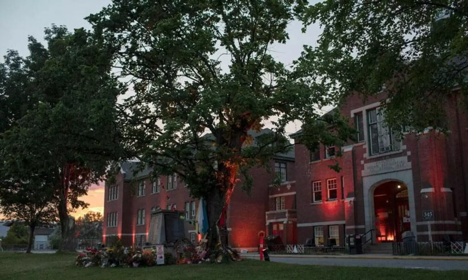 കാനഡയിൽ വീണ്ടും കൂട്ടക്കുഴിമാടം