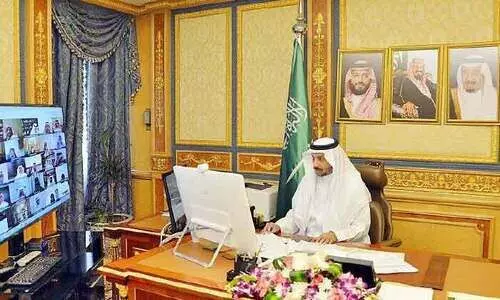 ന​മ​സ്​​കാ​ര​സ​മ​യ​ത്തെ ക​ട​യ​ട​ക്ക​ൽ: ​ ശൂ​റാ കൗ​ൺ​സി​ൽ തീ​രു​മാ​നം പി​ന്നീ​ട്​