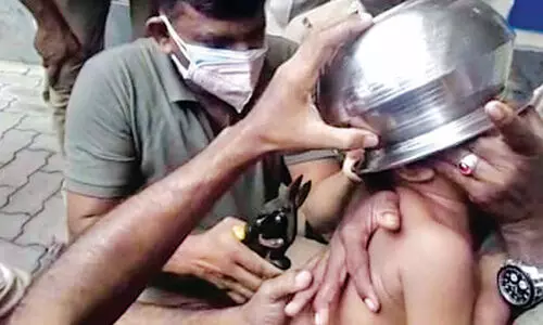 head trapped ina vessel