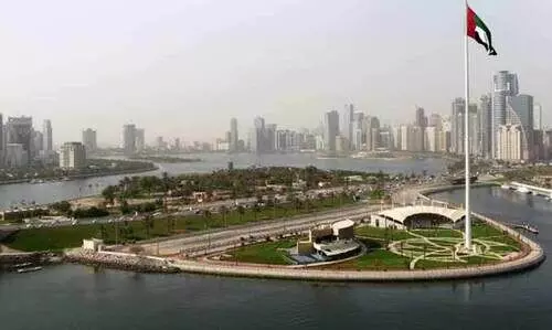 പ​താ​ക ദ്വീ​പി​ലെ വ​ർ​ണ​ക്കാ​ഴ്​​ച​ക​ൾ