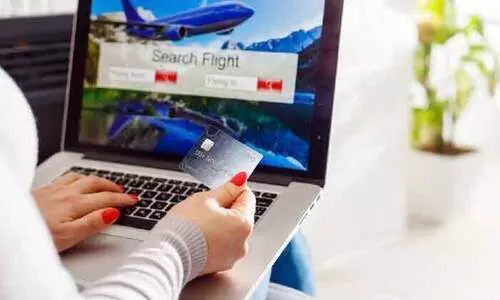 യാത്രവിലക്ക്​ മാറാതെ ടിക്കറ്റെടുത്ത്​ കുടുങ്ങരുത്​