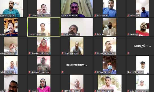 ഷീ​ജ ന​സീ​റി​ന് യാ​ത്ര​യ​യ​പ്പ് ന​ൽ​കി