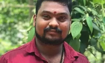 മുണ്ടക്കയത്ത് ദലിത് യുവതിയെ പീഡിപ്പിച്ച കേസിലെ പ്രതിയായ പൂജാരി കീഴടങ്ങി