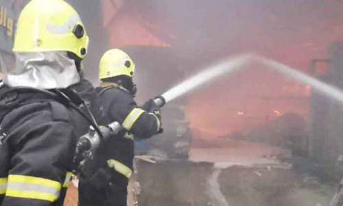 ഒമാനിൽ രണ്ടിടത്ത്​ തീപിടിത്തം