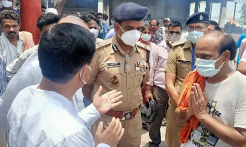 kanpur police meets vandana mishras family