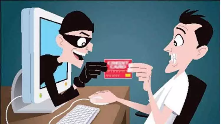 ഒാ​ൺ​ലൈ​ൻ സാ​മ്പ​ത്തി​ക ത​ട്ടി​പ്പു​ക​ൾ വ്യാ​പ​ക​മാ​കു​ന്നു