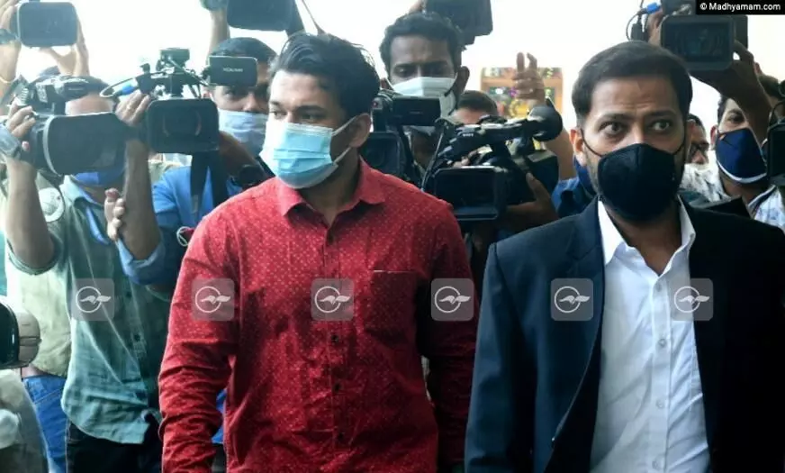 അർജുൻ ആയങ്കിയെ കസ്റ്റഡിയിലെടുത്തു