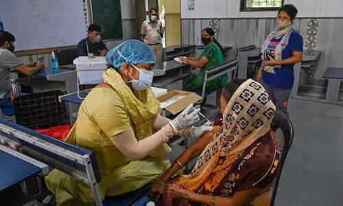 പ്രതിദിന രോഗികളുടെ എണ്ണം അരലക്ഷത്തിലും താഴെ​; മരണ സംഖ്യയിലും കുറവ്​