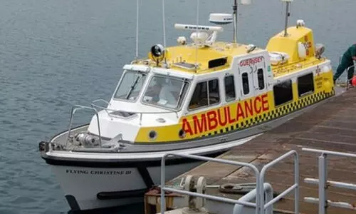 ഖ​ജ​നാ​വ് കാ​ലി​യാ​ക്കാ​ൻ​ മ​റൈ​ൻ ആം​ബു​ല​ൻ​സു​ക​ൾ