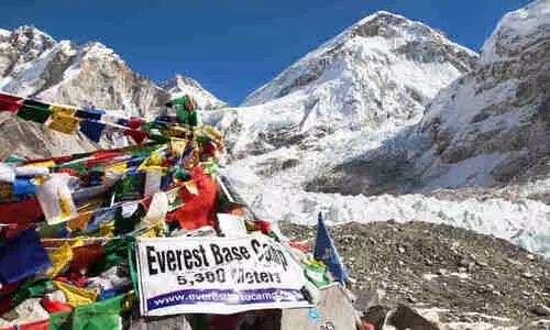 എറവസ്റ്റ് കൊടുമുടിയിലും കോവിഡോ?