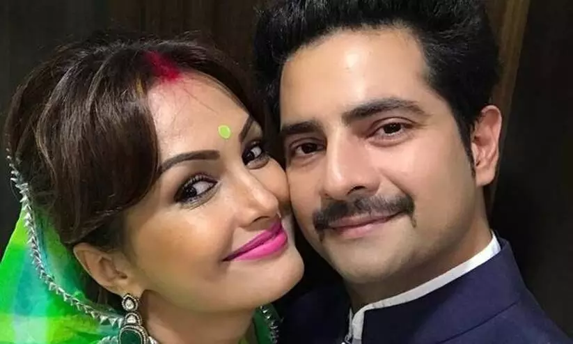 TV actor Karan Mehra and wife nisha