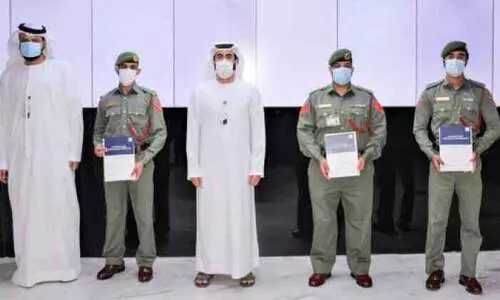 പൊലീസിനെ ആദരിച്ച്​ ദുബൈ ടാക്​സി