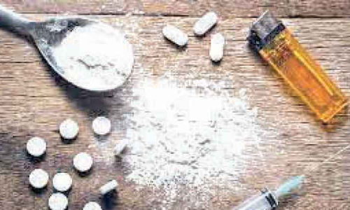 അ​ഞ്ചു വ​ർ​ഷ​ത്തി​നി​ടെ മ​യ​ക്കു​മ​രു​ന്ന്​ ക​വ​ർ​ന്ന​ത്​ 327 ജീ​വ​ൻ